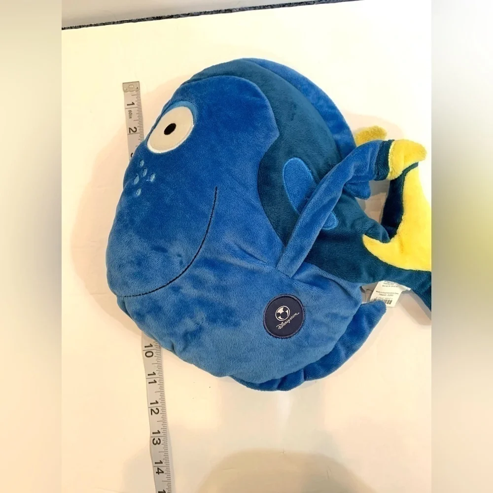 Disney Store Exclusive Original Finding Nemo Travel Dory 12